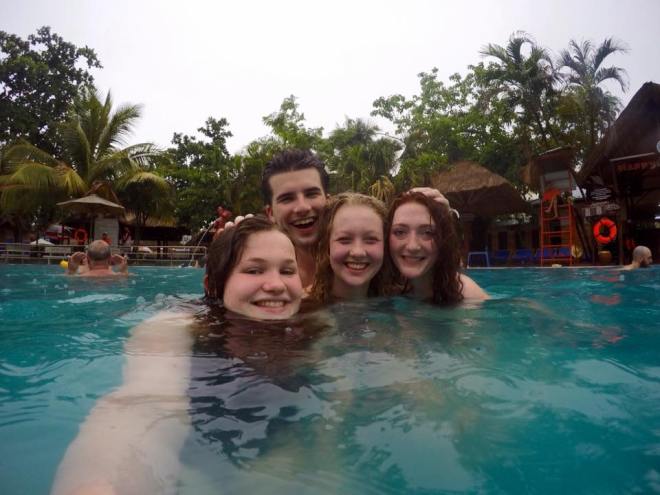 13557687_10209050563837383_6322232704889177131_n